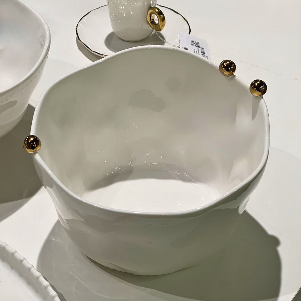 Saladeira Porcelana Branca Aurora Esferas Douradas Média