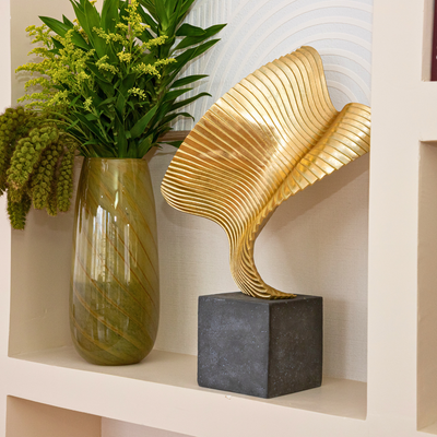 Escultura Abstrata Gold Wave