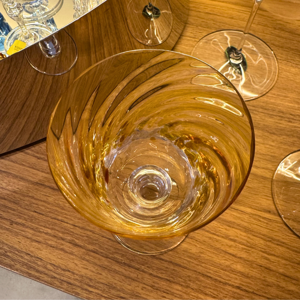 Taça Mozart em Puro Cristal para Água / Vinho Murano Colors Torcido Âmbar 450ml