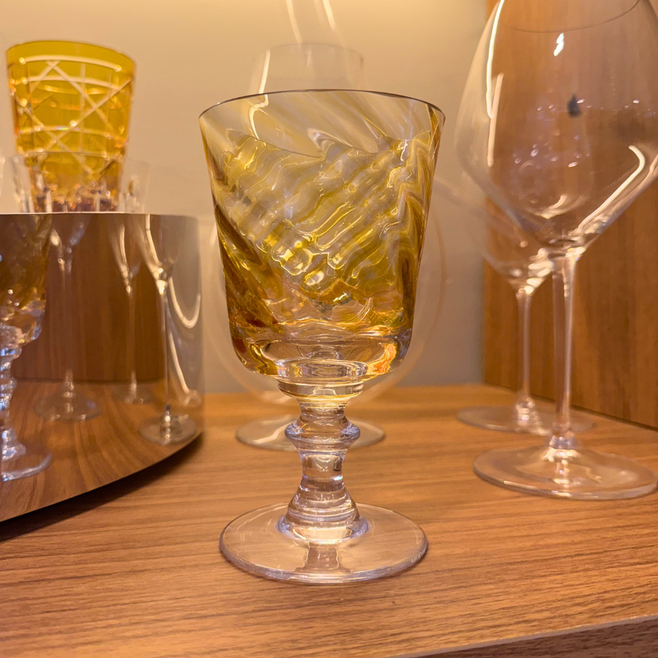 Taça Mozart em Puro Cristal para Água / Vinho Murano Colors Torcido Âmbar 450ml