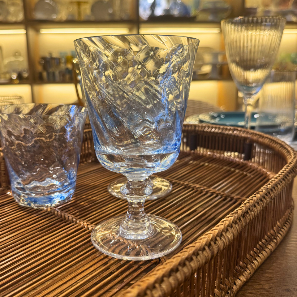Taça Mozart em Puro Cristal para Água / Vinho Murano Colors Torcido Azul Clara 450ml