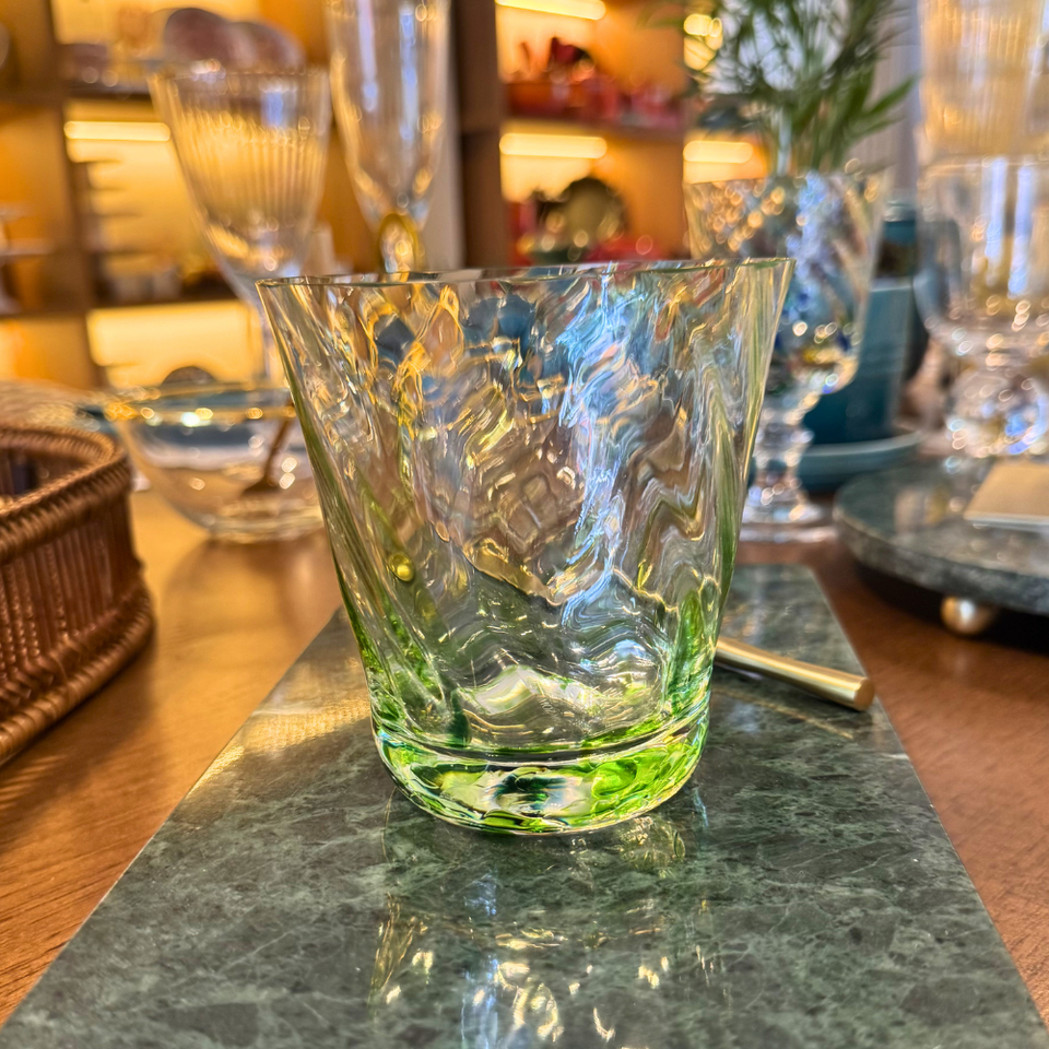 Copo Mozart em Puro Cristal para Whisky / Coquetel Murano Colors Torcido Verde Claro 450ml