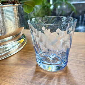 Copo Mozart em Puro Cristal para Whisky / Coquetel Murano Colors Torcido Azul Claro 450ml