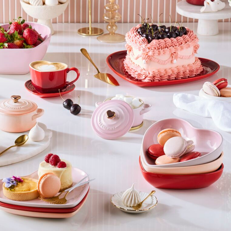 PRÉ-VENDA: Bowl Cerâmica Sphere Seoul Coração Vermelho 650ml Le Creuset