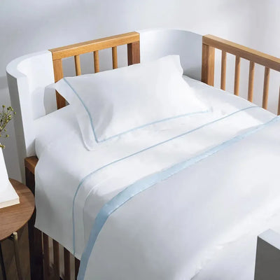 Edredom Baby Dolce 100% Algodão Egípcio Branco / Soft Blue Trussardi