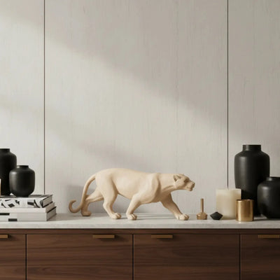 Escultura Leopardo em Poliresina Bege Mart 12,5x36x6cm