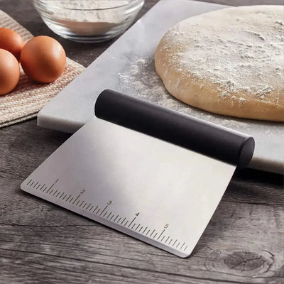 Espátula Multiuso Raspadora com Régua Inox Preta KitchenAid