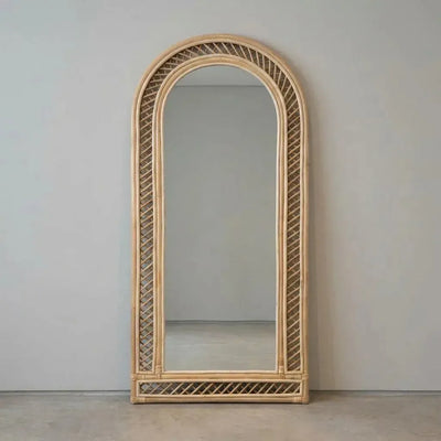Espelho Moldura Arco Mandola Rattan Bahali 70x5x160cm