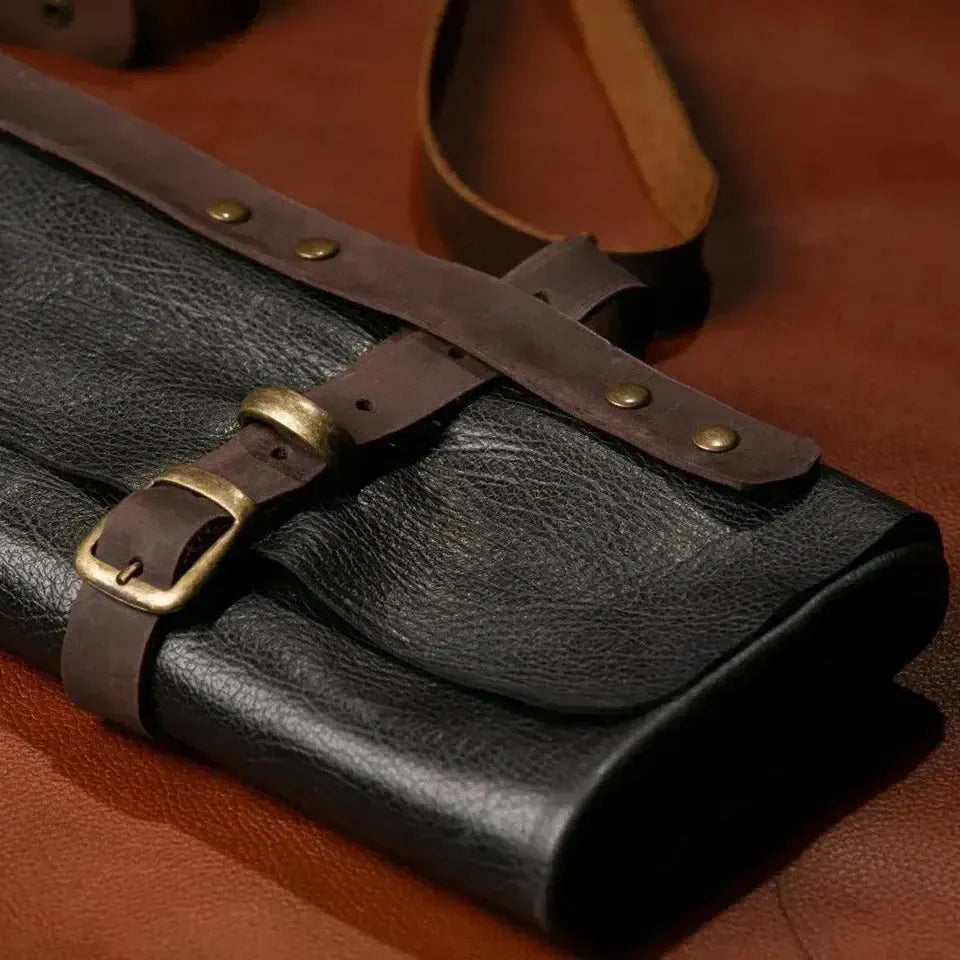 Estojo de Facas Artemano em Couro Pequeno Preto Estonado