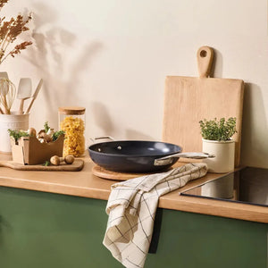 Frigideira Funda com Alça Antiaderente 28cm ENSC Le Creuset