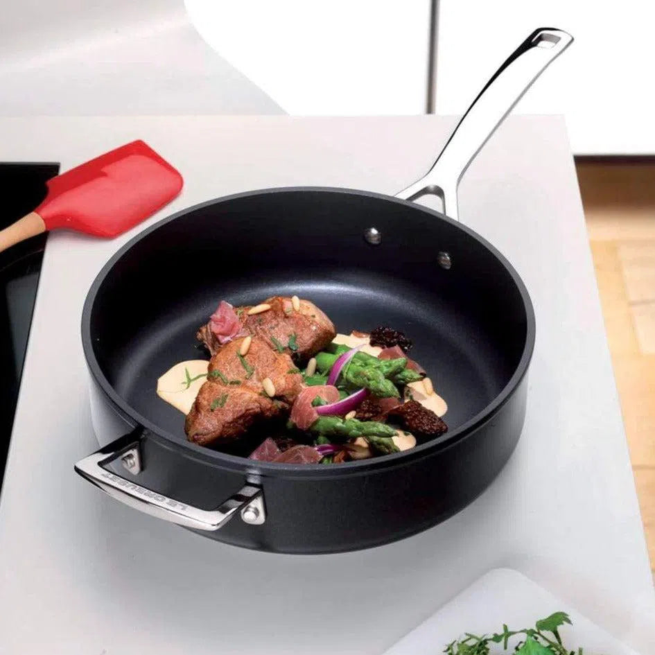 Frigideira Sauté 26cm TNS Pro Le Creuset