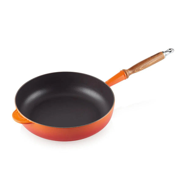 Frigideira Sauté com Cabo de Madeira 28cm Laranja Le Creuset