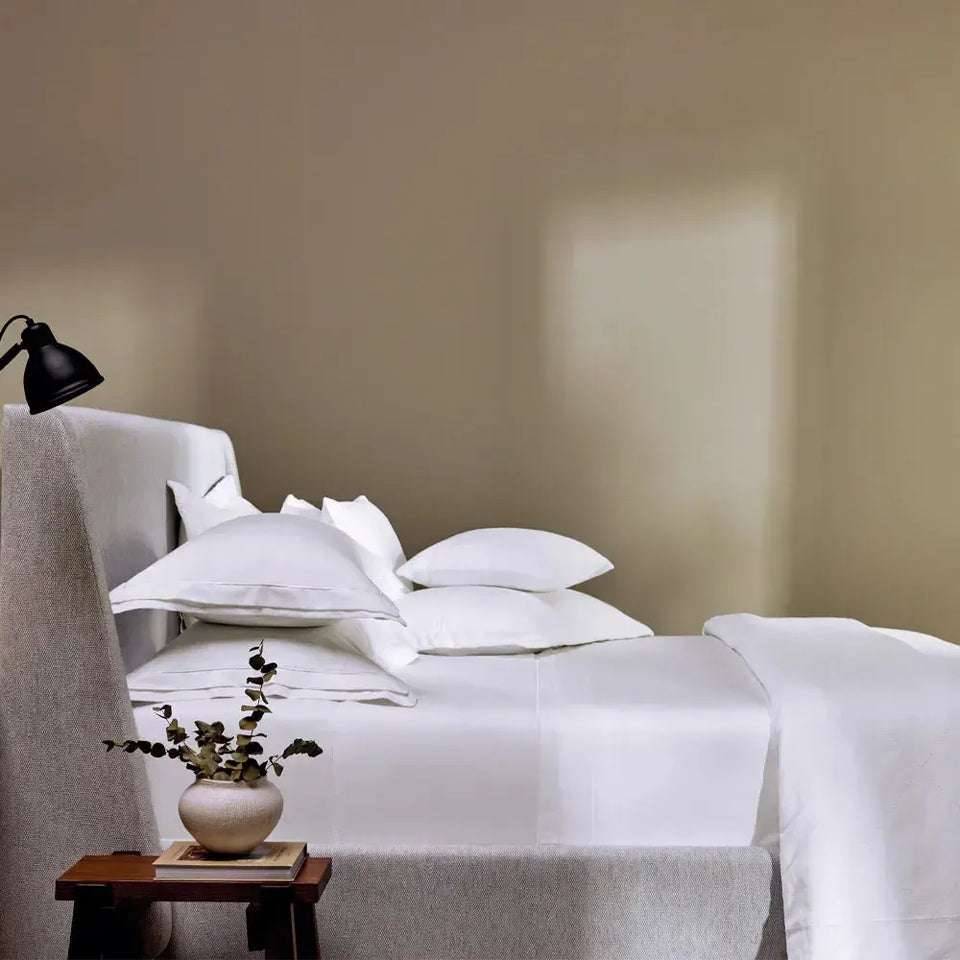 Fronha Doppio 300 Fios Cetim 100% Algodão Egípcio Branco 50x70cm Trussardi