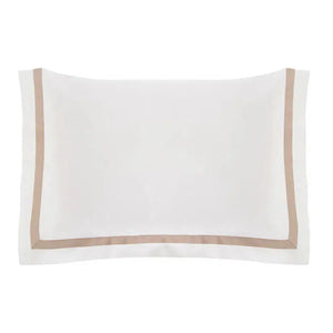 Fronha Vercelli 300 Fios Cetim 100% Algodão Egípcio Branca / Nocciola 50x70cm Trussardi