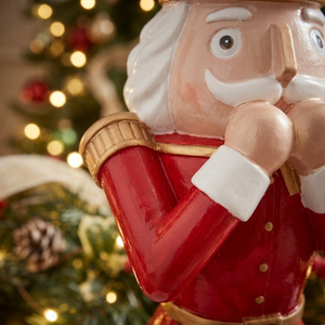 PRÉ-VENDA: Adorno Decorativo Soldado Quebra Nozes Sentado Resina Vermelho Natal