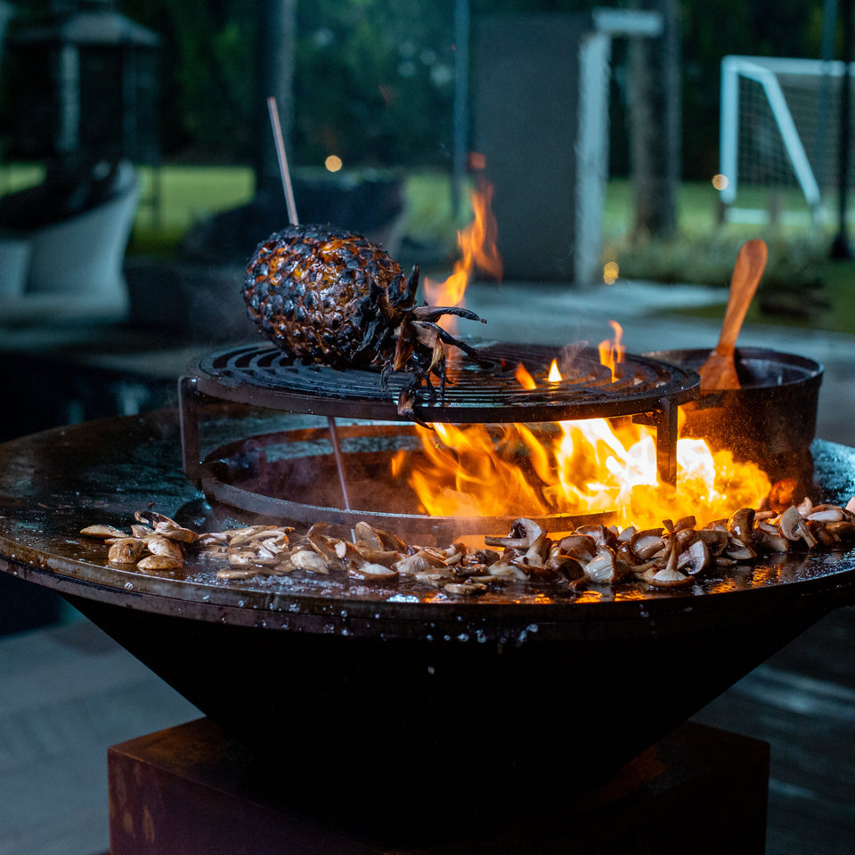 PRÉ-VENDA: Churrasqueira Escultural Fyrin Aço Corten 97,5cm