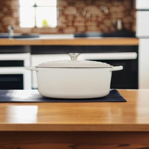 Panela Le Creuset Oval Signature Branca 7,5L 33cm