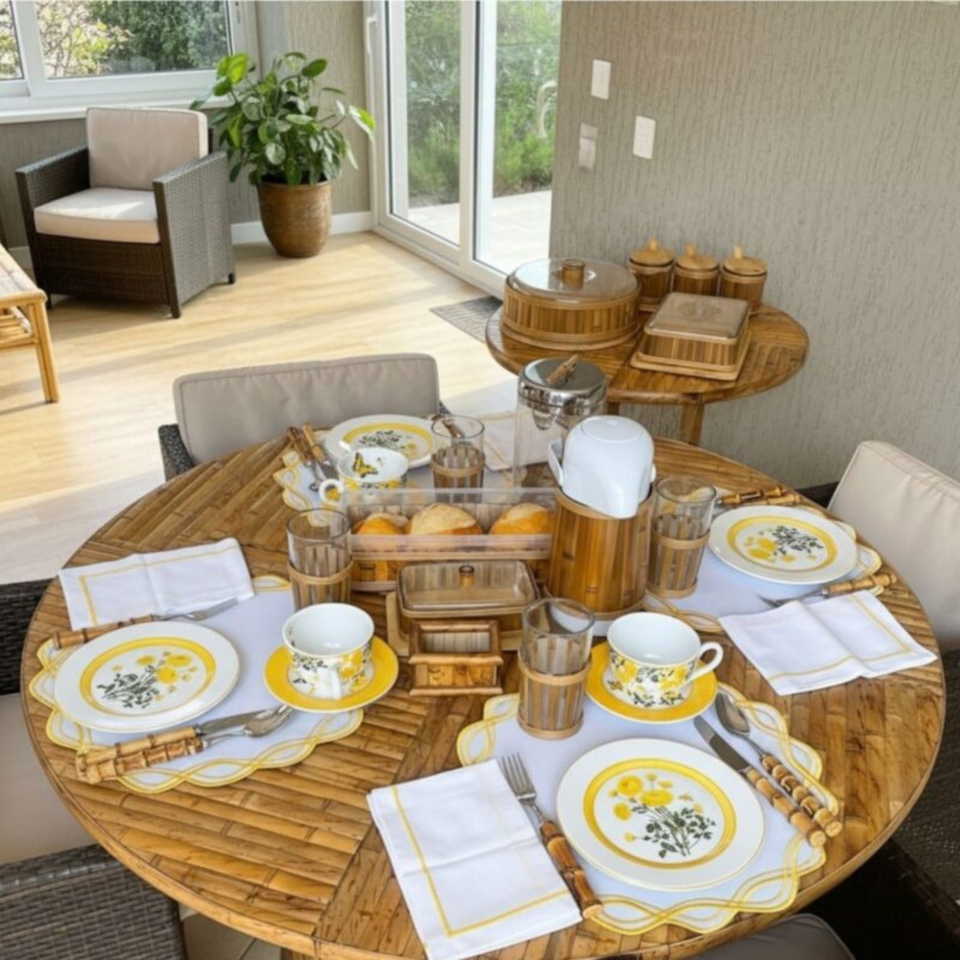 Mesa com Cavalete de Bambu 110x75cm