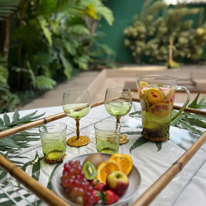 Jarra Acrilico Verde com base Detalhe Formato Bambu 2,2L