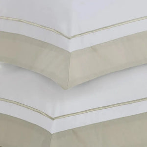 Jogo 2 Fronhas Fiesole 200 Fios Cetim 100% Algodão Branco / Grigio Trussardi