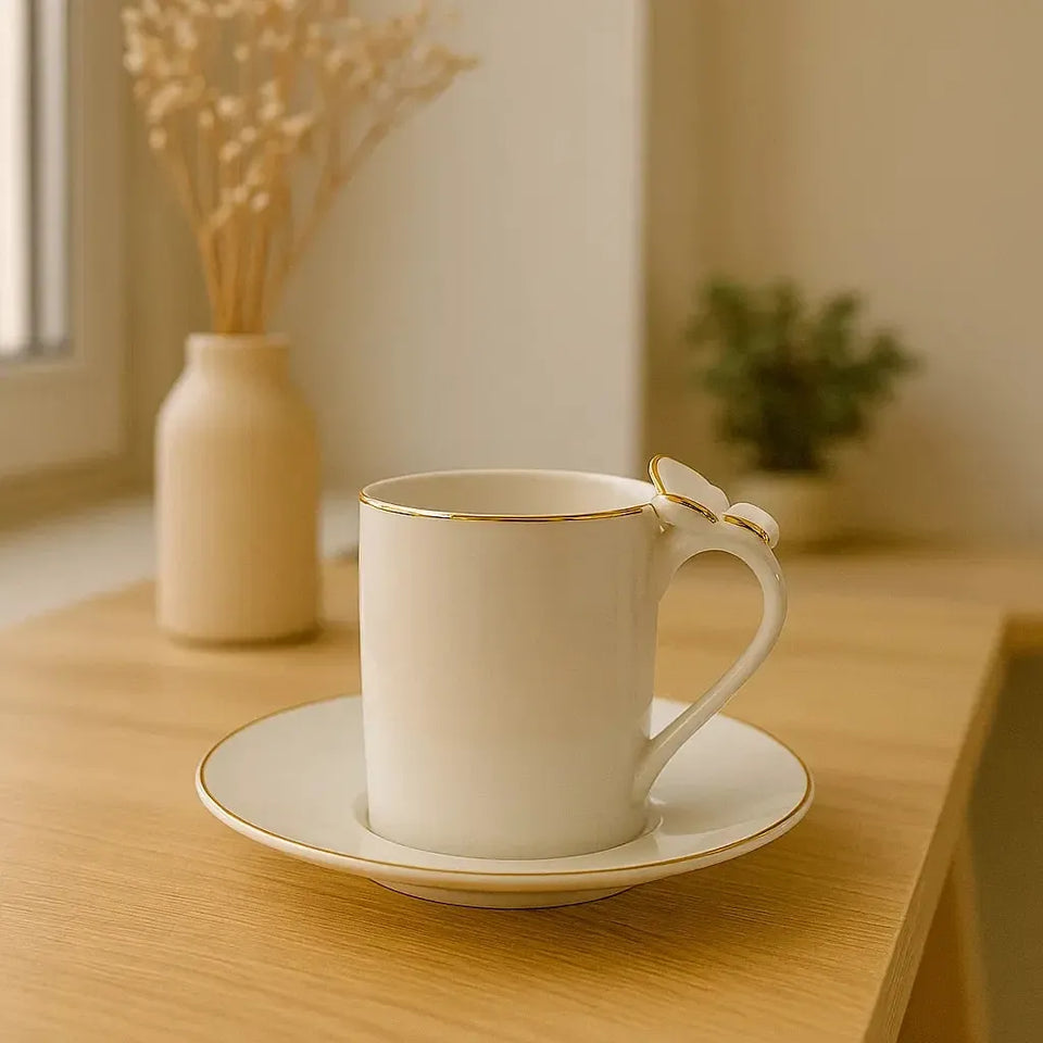 Jogo 4 Xícaras de Café com Pires New Bone China Papillon Borboleta Borda Dourada 100ml L'Hermitage