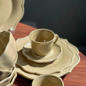 Jogo 4 Xícaras de Chá com Pires Cerâmica Aurora Off-White 150ml Scalla