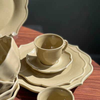 Jogo 4 Xícaras de Chá com Pires Cerâmica Aurora Off-White 150ml Scalla