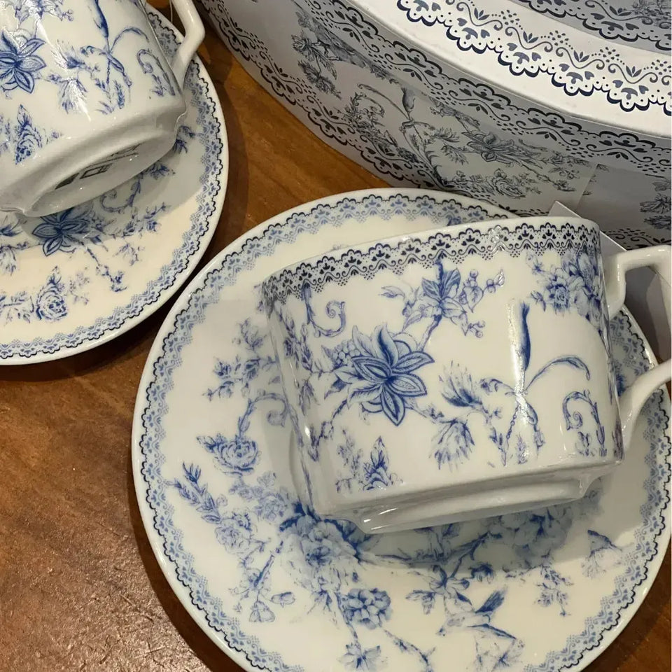 Jogo 4 Xícaras de Chá com Pires New Bone China Hortênsia 220ml Azul L'Hermitage