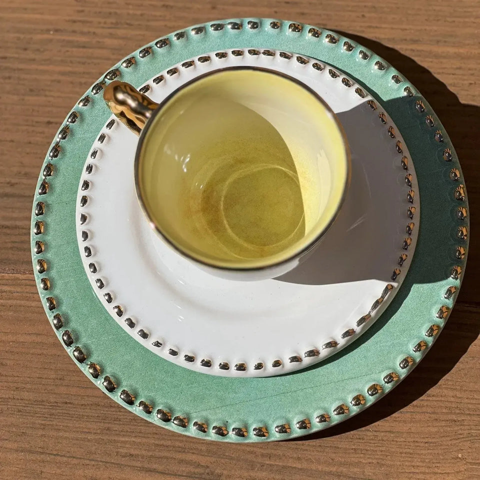 Jogo 6 Xícaras de Chá com Pires Cerâmica Brasilis Amarelo com Filete em Ouro 300ml Scalla