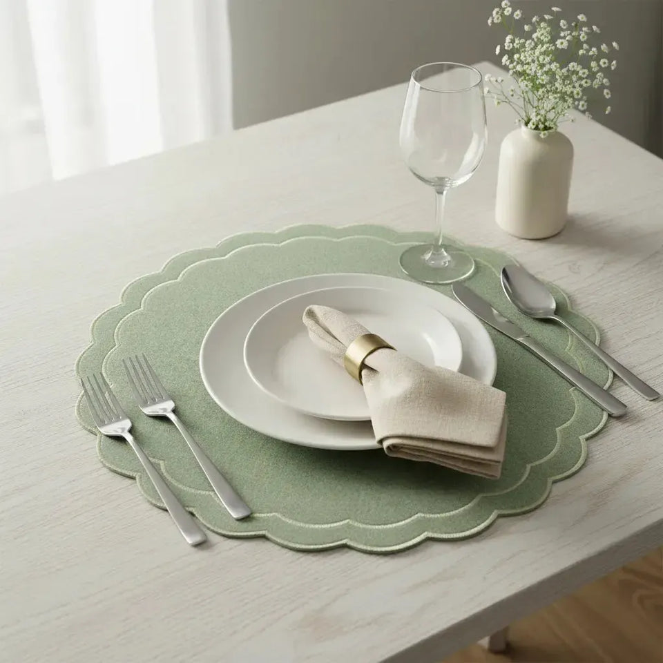 Jogo Americano Redondo Bordado D3 Verde Sálvia 36,5cm Tuut