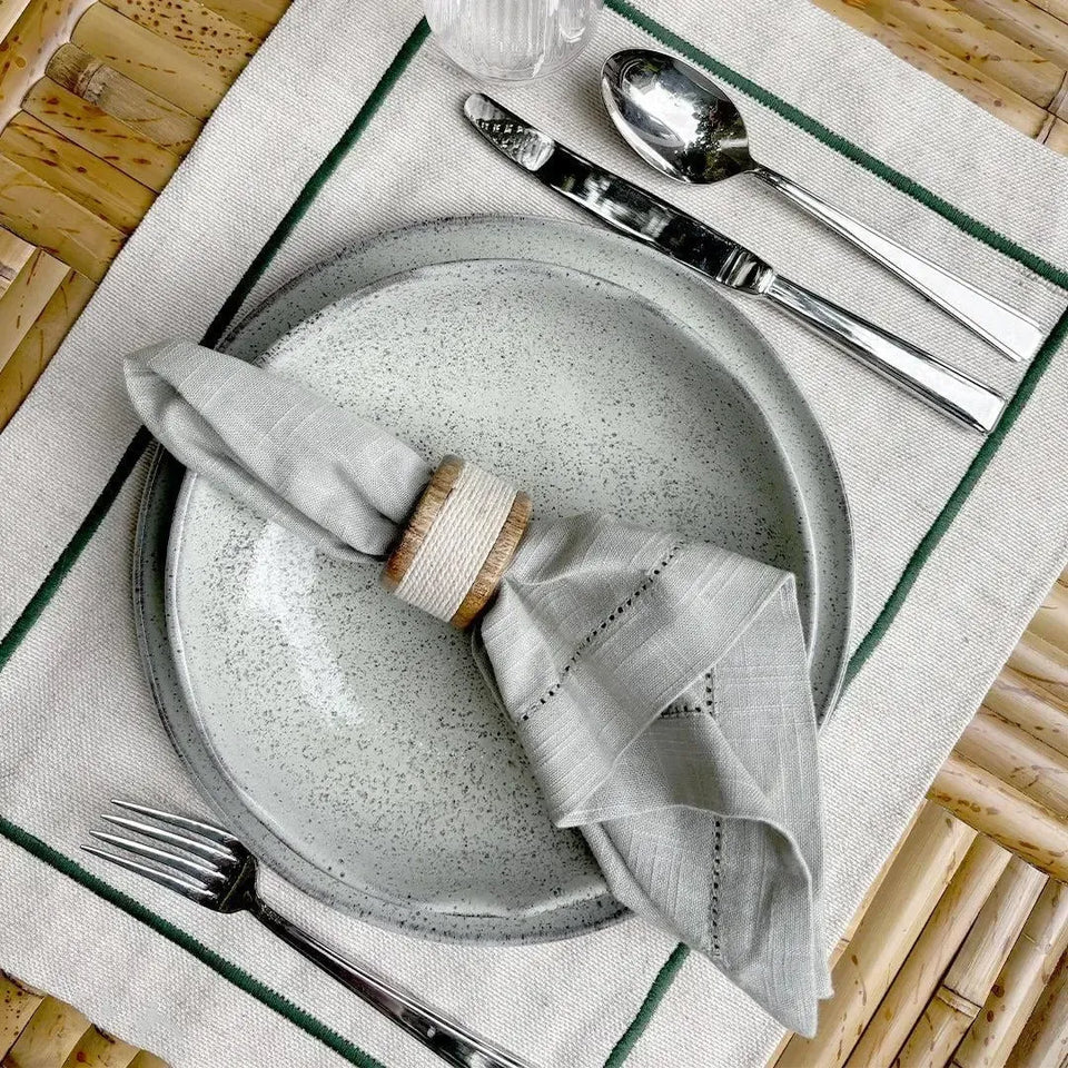 Jogo Americano Retangular Linho Off White Borda Verde 38x52