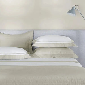 Jogo de Cama Queen Fiesole 4 Pçs 200 Fios 100% Algodão Branco / Grigio Trussardi