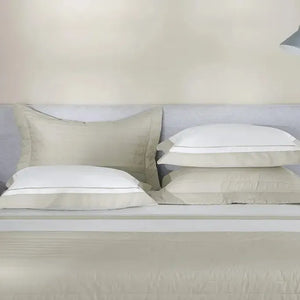 Jogo de Cama Queen Fiesole 4 Pçs 200 Fios 100% Algodão Branco / Grigio Trussardi