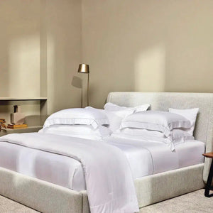 Jogo de Cama Girelli 4 Pçs 300 Fios 100% Bambu Branco / Platino Trussardi