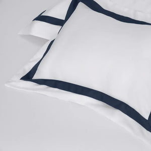 Jogo de Cama Casal Vercelli 4 Pçs 300 Fios 100% Algodão Egípcio Branco / Azul Siciliano Trussardi