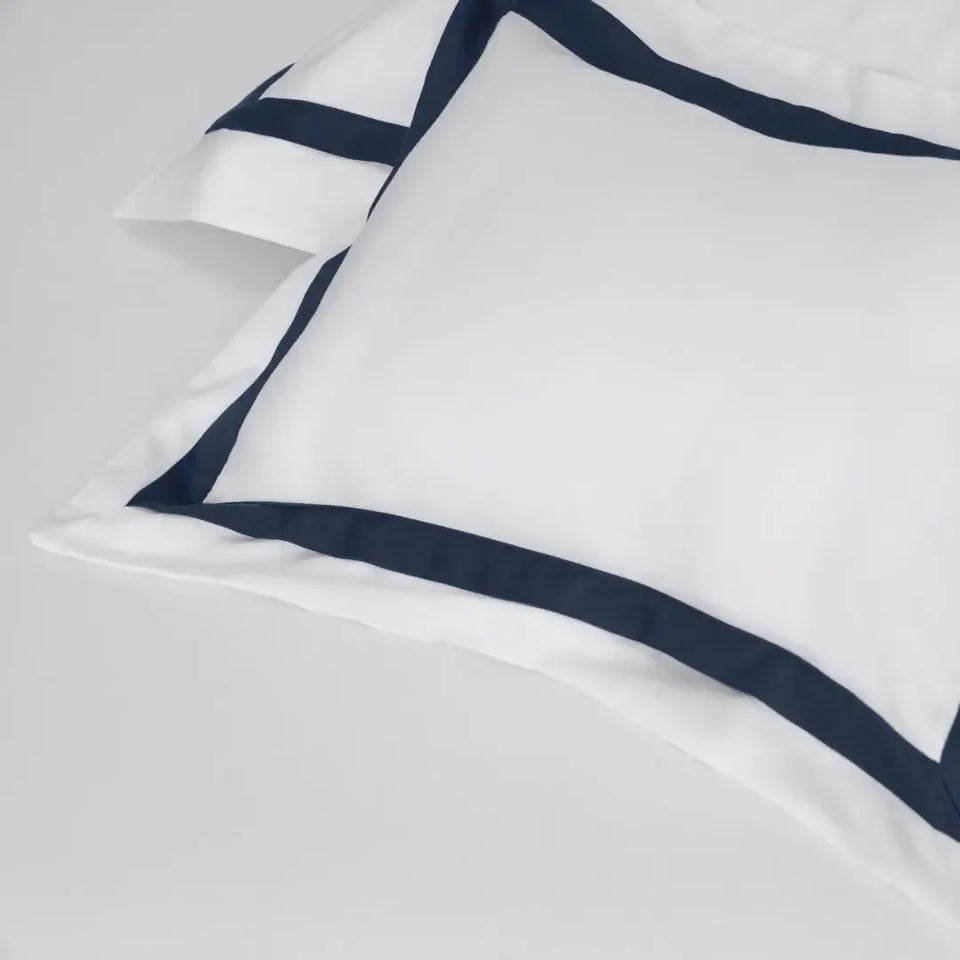 Jogo de Cama King Vercelli 4 Pçs 300 Fios 100% Algodão Egípcio Branco / Azul Siciliano Trussardi