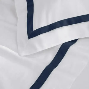 Jogo de Cama Queen Vercelli 4 Pçs 300 Fios 100% Algodão Egípcio Branco / Azul Siciliano Trussardi