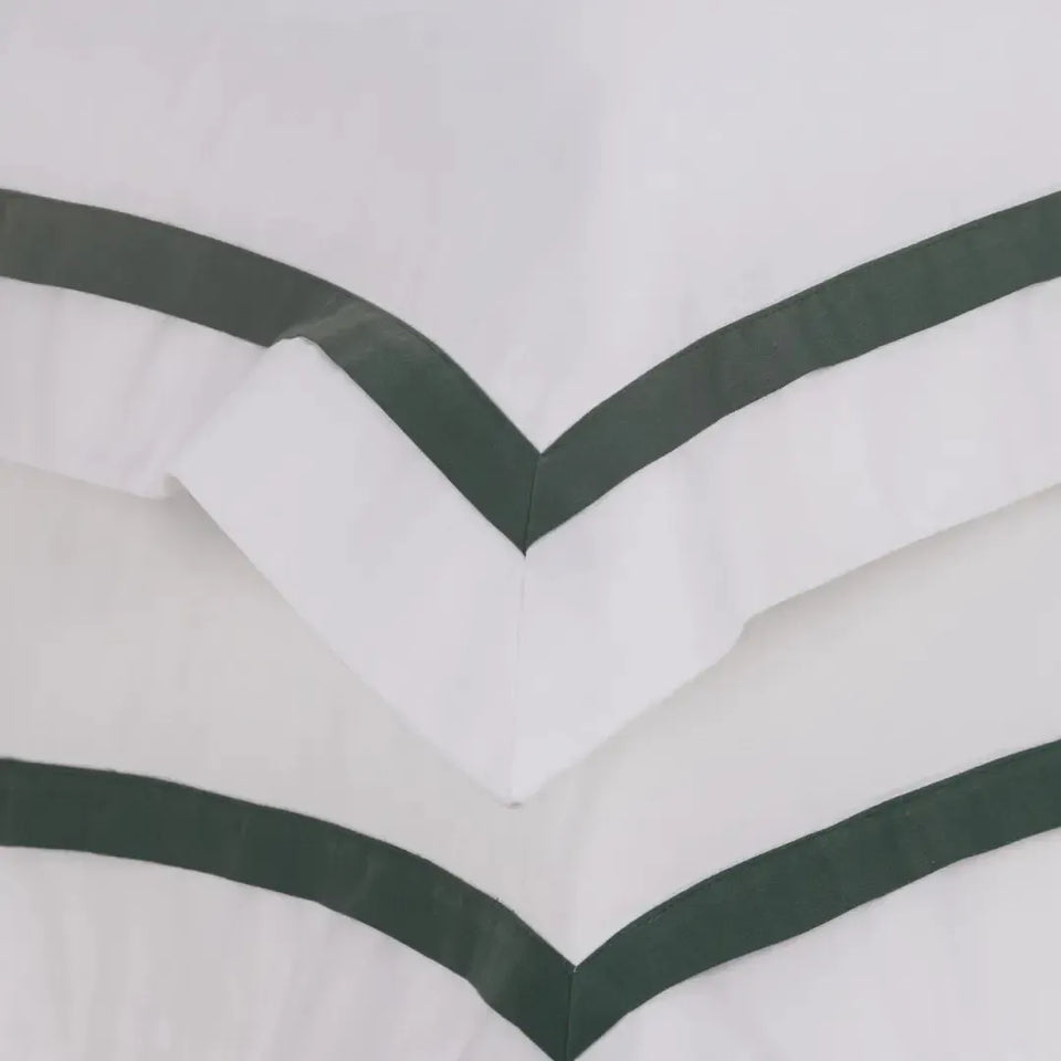 Jogo de Cama Queen Vercelli 4 Pçs 300 Fios 100% Algodão Egípcio Branco / Fogli Trussardi