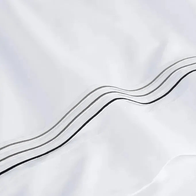 Jogo de Cama Solteiro Menfi 4 Pçs 200 Fios 100% Algodão Branco / Cinza Trussardi