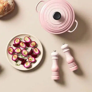 Kit com Moedores de Pimenta + Sal Shell Pink 11cm Le Creuset