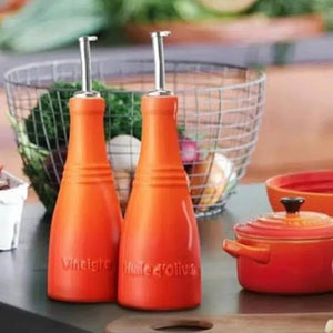 Kit com Porta Azeite e Vinagre Cerâmica Laranja 240ml Le Creuset