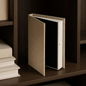 Livro Caixa Bege 28x20x4cm Mart