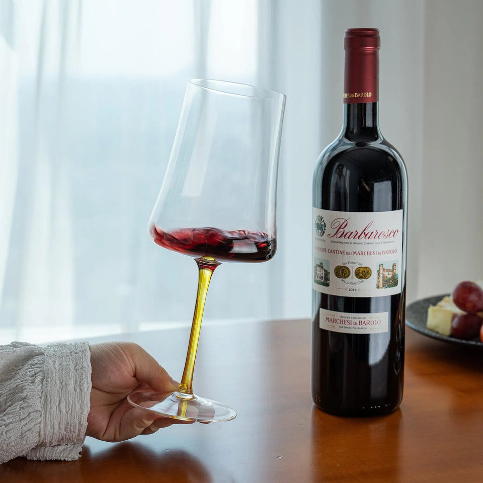 OUTLET: Kit com 6 Taças para Vinho em Cristal Sommelier 560ml Hastes Coloridas