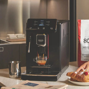 PRÉ-VENDA: Cafeteira Espresso Automática Magenta Plus 220V