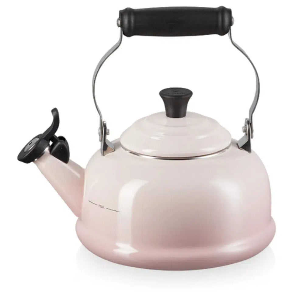 PRÉ-VENDA: Chaleira Tradicional Com Apito 1,6L Shell Pink Le Creuset