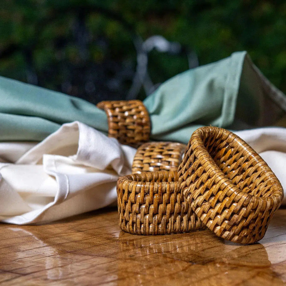 PRÉ-VENDA: Conjunto 6 Argolas Ovais para Guardanapo em Rattan Bahali