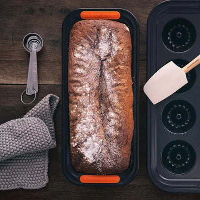 PRÉ-VENDA: Forma Retangular Funda para Pão 30cm Metal Bakeware Le Creuset