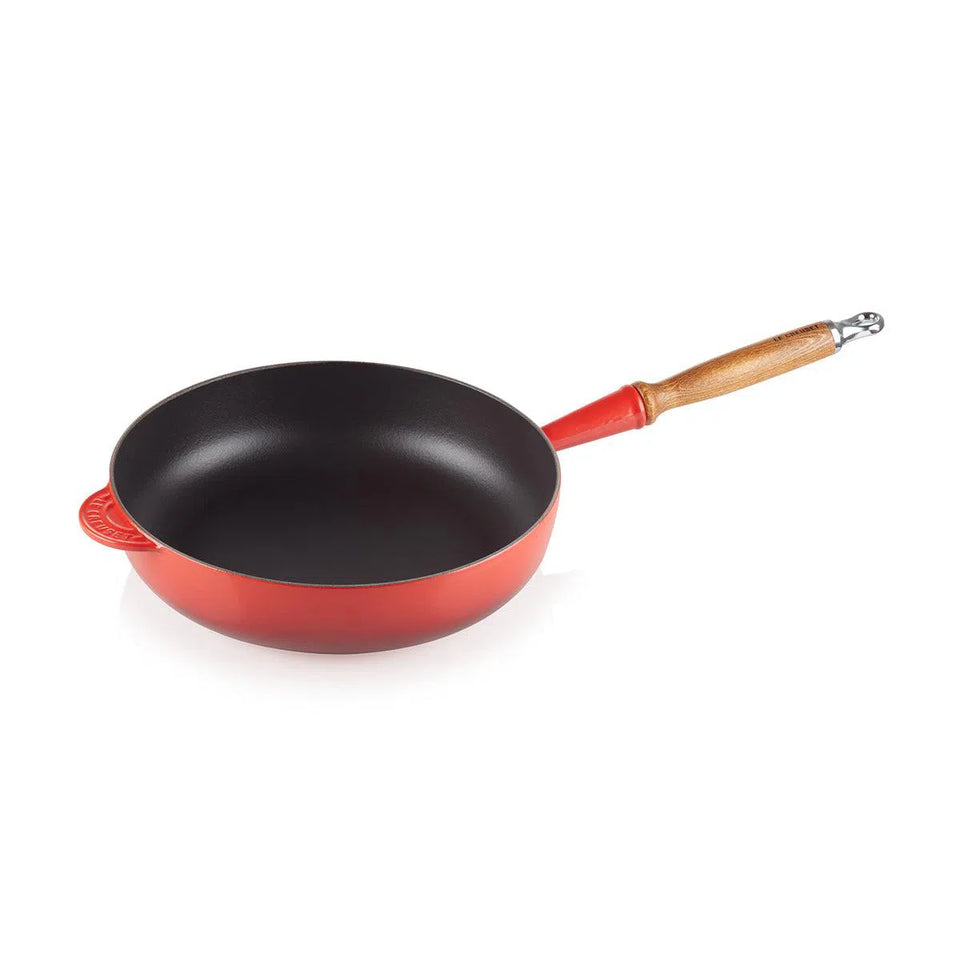 PRÉ-VENDA: Frigideira Sauté com Cabo de Madeira 28cm Vermelho Le Creuset