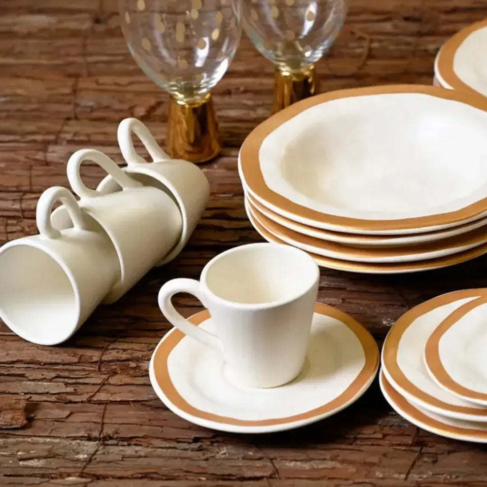 PRÉ-VENDA: Jogo 6 Xícaras de Chá com Pires Cerâmica Bege com Filete Amassada 150ml Scalla