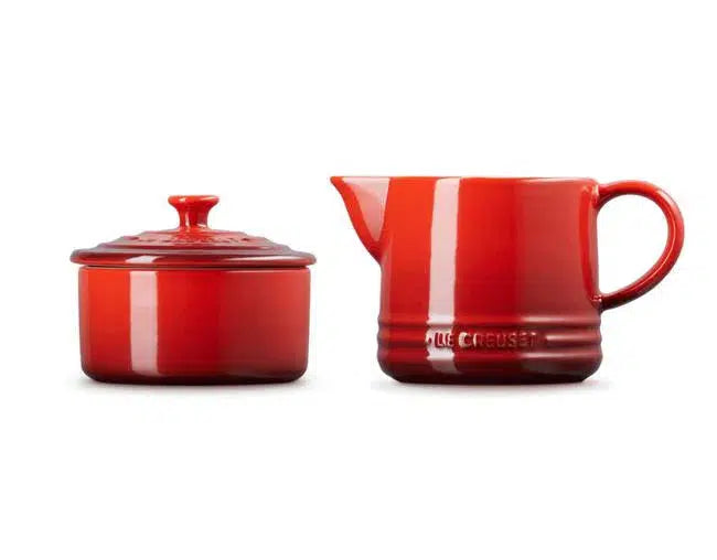 PRÉ-VENDA: Kit com Porta Creme 300ml e Açúcar 250ml Signature Cerâmica Vermelho Le Creuset